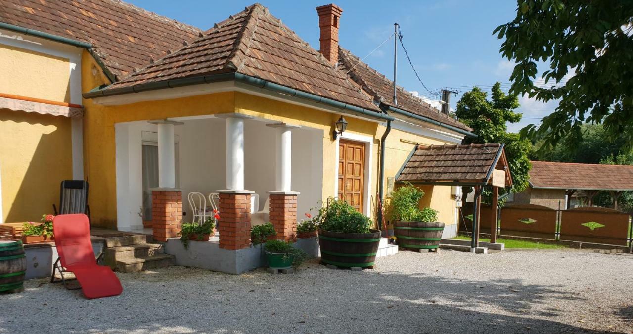 Kerka-Völgyi Vendégház Kerkaszentkiraly Exterior foto